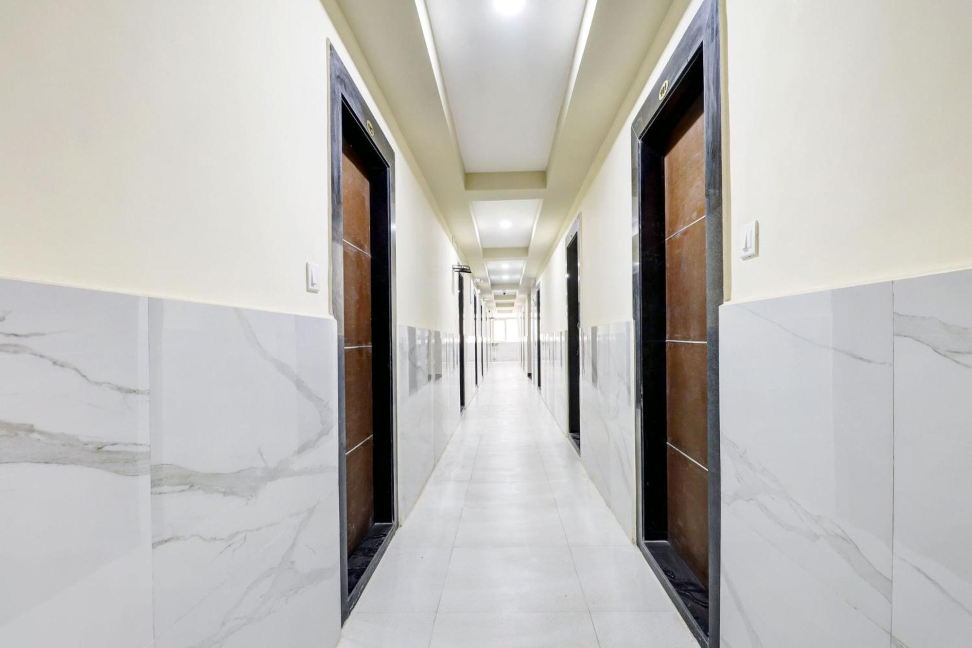 Super Hotel O Sri Harshitha Grand Near Zudio - Star Bazaar, Kundalhalli Gate Bangalore Extérieur photo